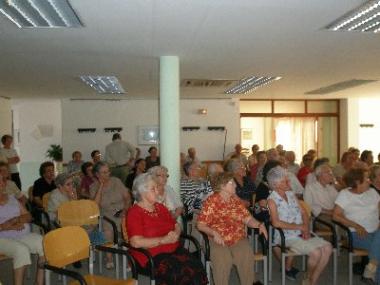 Primera xerrada de " Anam fent escola de salut"
