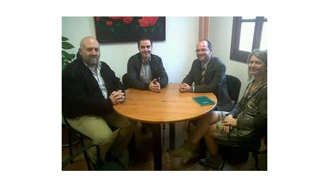 El Conseller Simón Gornes visita l'Ajuntament de Santa Eugènia